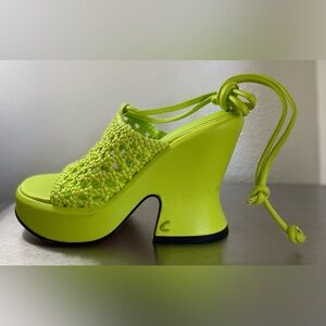 NWT.. CIRCUS NY SAM EDELMAN LIME GREEN PLATFORM SANDALS